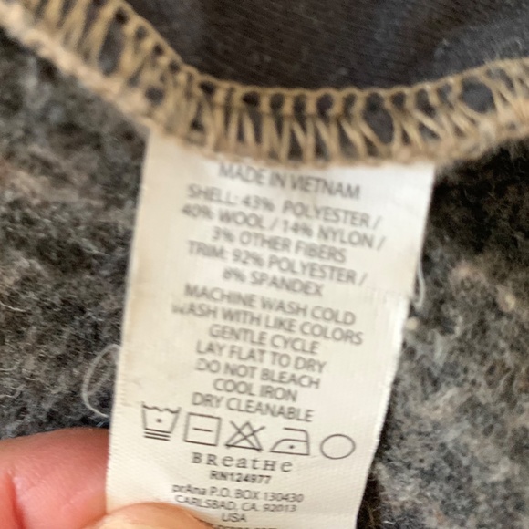 Prana Zip up Sweater size medium - Picture 8 of 8